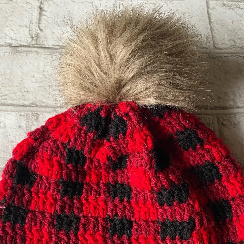 Crocheted Winter Hat‎